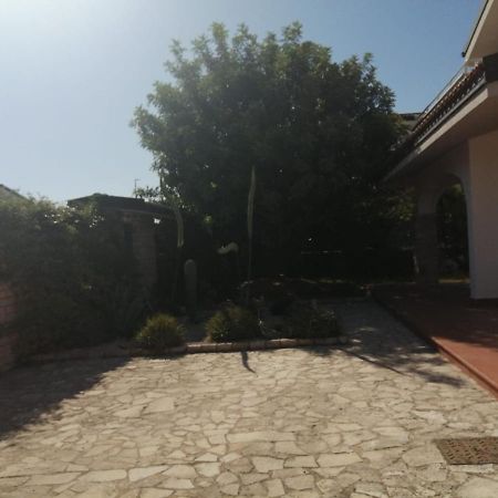B&B Dei Girasoli Trani Exterior photo